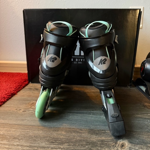 K2 Alexis 84 Pro Women's Inline Skates - Black and Mint - Picture 5 of 10